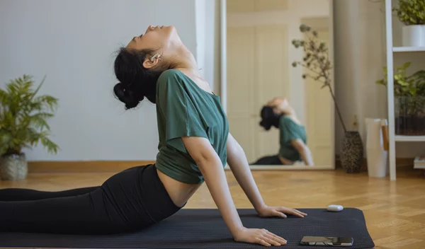 5λεπτη προπόνηση pilates για κάψιμο λίπους στην κοιλιά και γράμμωση