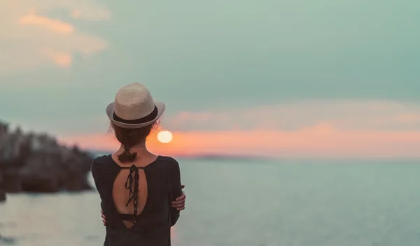 Post Summer Sadness: Πώς θα αντιμετωπίσεις τη στεναχώρια μετά τις διακοπές