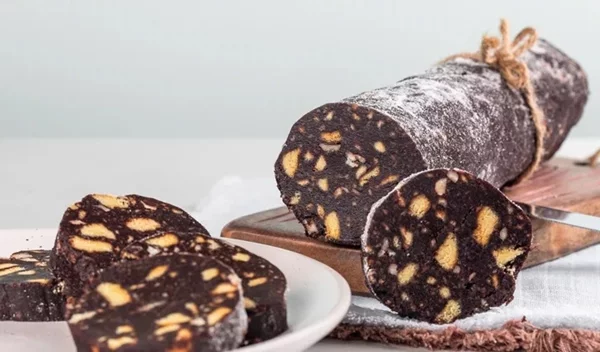 Ο πιο λαχταριστός κορμός σοκολάτας με τα κουλουράκια που σου έμειναν από το Πάσχα