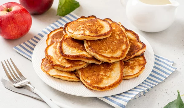 Πρωτεϊνικά pancakes με γεύση apple pie