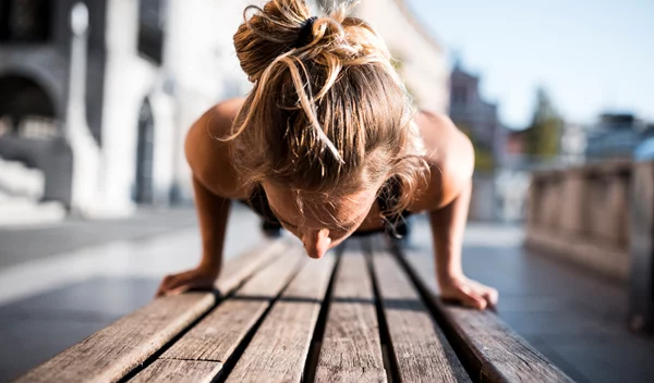 Δέκα ασκήσεις HIIT χωρίς όργανα και μηχανήματα