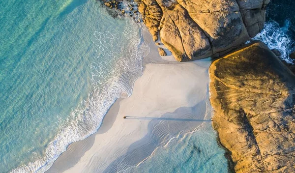 Οι 50 καλύτερες παραλίες του κόσμου για το 2025 – Ποιες βρίσκονται στην Ελλάδα