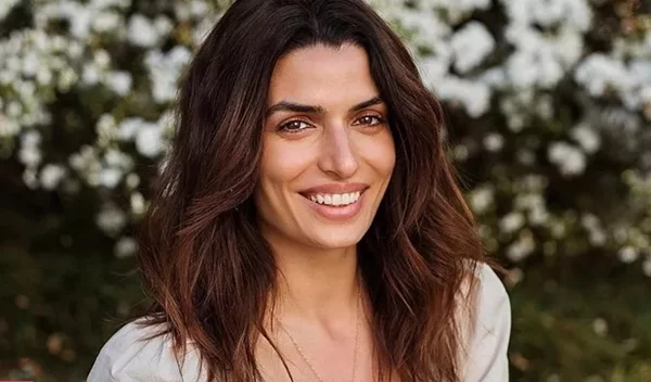 Τόνια Σωτηροπούλου: Το άκρως θηλυκό άρωμα που φορά εδώ και 20 χρόνια