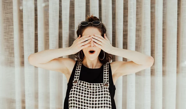 Εσύ μπορείς να απαντήσεις αν είσαι υγιής;