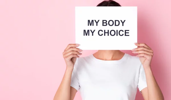 4 δεδομένα για την άμβλωση - οι θέσεις διεθνών φορέων