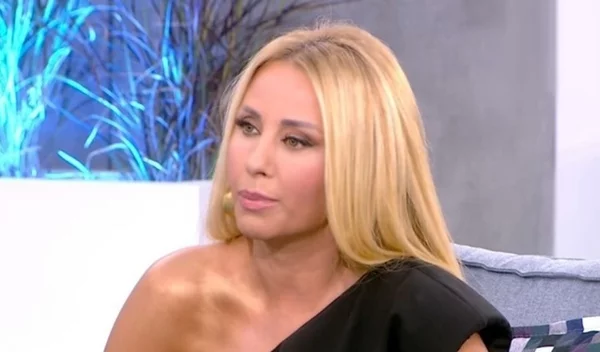 Δύσκολες ώρες για τη Γωγώ Μαστροκώστα - Οι νέες πληροφορίες για τη μάχη με τον καρκίνο