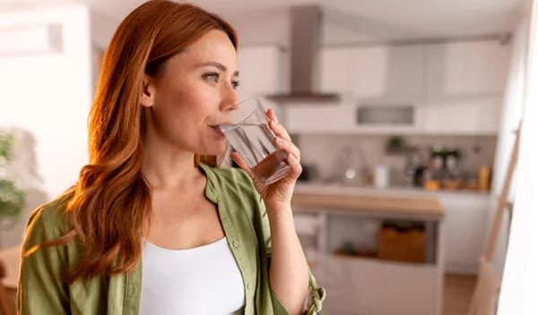 Okra Water | Αυτό είναι το πιο viral νερό που πίνουν όλες οι beauty gurus του εξωτερικού