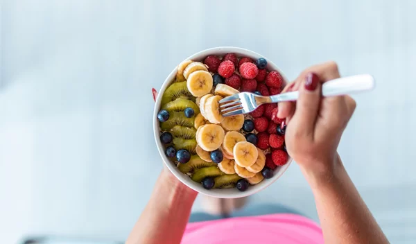 Δίαιτα για το καλοκαίρι: 6 πράγματα που πρέπει να γνωρίζεις πριν ξεκινήσεις