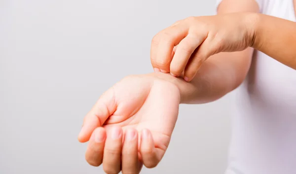 Ποιο σημάδι στο δέρμα σου προειδοποιεί για διαβήτη;