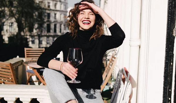 Ηπατική βλάβη από το αλκοόλ: Μπορεί το γαϊδουράγκαθο να βοηθήσει;