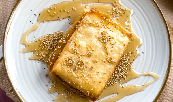 Η εύκολη παραλλαγή για φέτα σαγανάκι - χωρίς φύλλο κρούστας