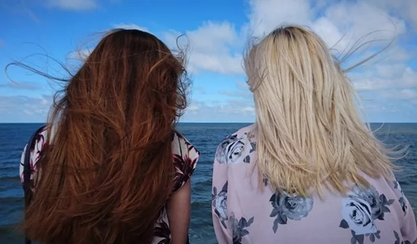 "Ήμουν 9 μηνών έγκυος όταν διαγνώστηκα με καρκίνο του μαστού. Τρεις μόλις ημέρες πριν, η μαμά μου είχε την ίδια ακριβώς διάγνωση."