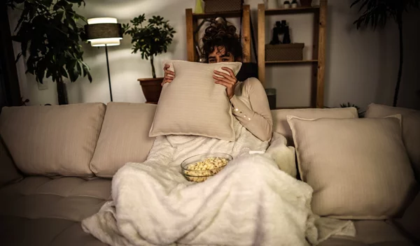 Πότε είδες την πρώτη σου ταινία τρόμου; Μάθε τι σημαίνει για εσένα αυτό μέχρι και σήμερα