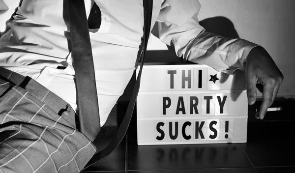 Πώς θα επιβιώσεις τις γιορτές των Χριστουγέννων με την τοξική σου οικογένεια