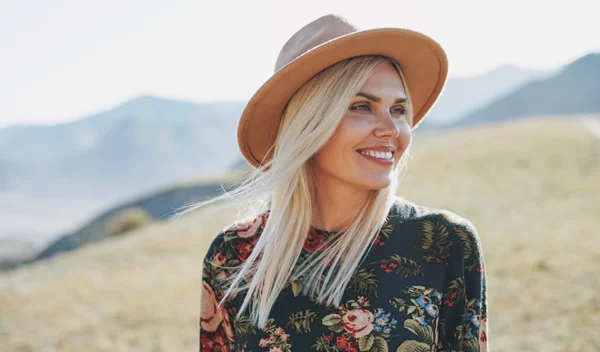 Αντιμετωπίζεις τα πάντα μόνο θετικά; Μήπως το παρακάνεις και γίνεσαι τοξική;