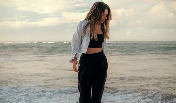 Αυτοφροντίδα τον χειμώνα: 3 βήματα για αναζωογόνηση του σώματός σου μέσω του νερού