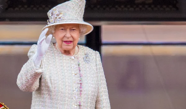 Τα προβλήματα υγείας που αντιμετώπιζε η βασίλισσα Ελισάβετ