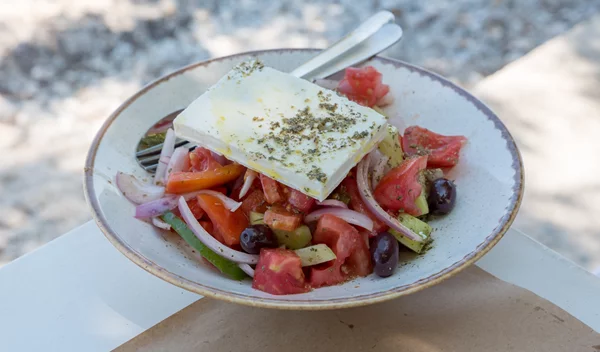 Φέτα vs κατσικίσιο τυρί: Η μεγάλη διαφορά που πρέπει να γνωρίζεις