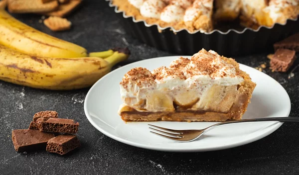 Συνταγή για ελαφριά τάρτα μπανάνας με σοκολάτα και κρέμα