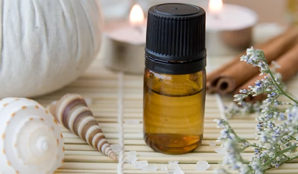 Αιθέριο έλαιο κανέλας: Για υγιές κυκλοφορικό, ανακούφιση συμπτωμάτων και όχι μόνο