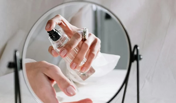 Γιατί ένα άρωμα μυρίζει διαφορετικά στον κάθε άνθρωπο;