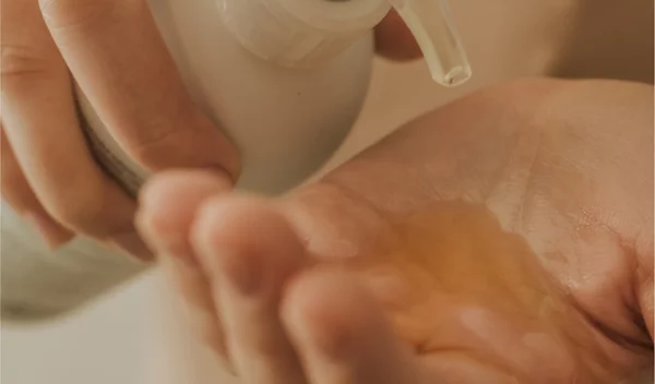 Oil Care BABÉ: Μια εμπειρία αισθήσεων για όλους τους τύπους δέρματος