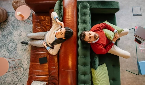 Τι είναι τα ζευγάρια DADT και γιατί εμφανίζονται όλο και περισσότερο