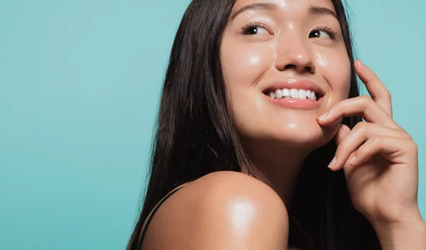 To προϊόν καθαρισμού με υαλουρονικό που επιλέγουν τώρα όλες οι Κορεάτισσες