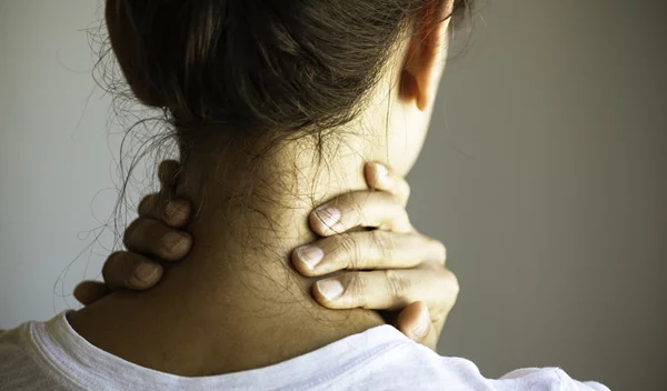 Τα 3 σημεία του σώματος που κινδυνεύουν από εμφάνιση δισκοκήλης