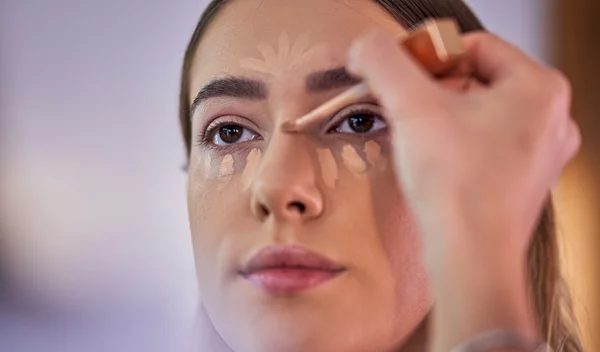 Πώς μπορώ να βρω την ιδανική απόχρωση make up;