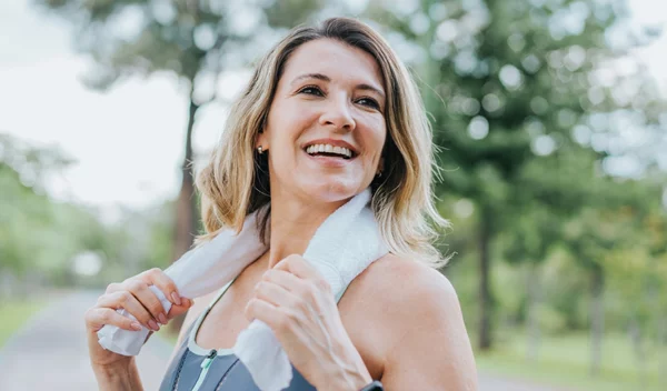 Γυναικολογικοί καρκίνοι: 4 αρχές που πρέπει να ακολουθείς για να φροντίσεις τον εαυτό σου