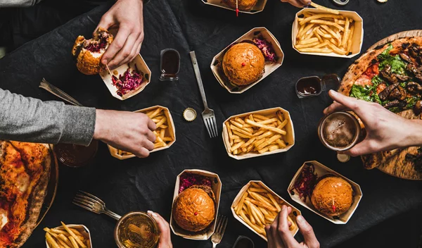 Πώς η δυτική διατροφή συνδέεται με τον καρκίνο του παχέος εντέρου;