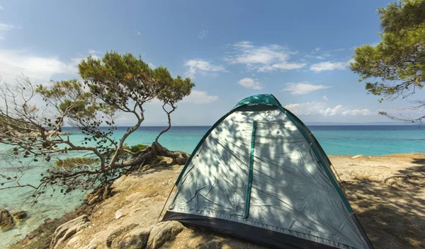 6 βασικές συμβουλές για να πας για ελεύθερο κάμπινγκ προετοιμασμένη