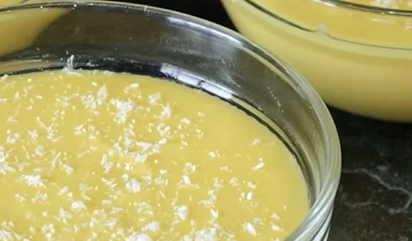 Δροσιστική κρέμα με πεπόνι και γάλα καρύδας: Η πιο καλοκαιρινή εκδοχή επιδόρπιου!