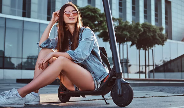 Ζωή πατίνι: Δες πώς θα ρολάρεις με στυλ στους δρόμους της πόλης