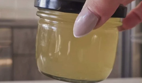 Φτιάξε σπιτικό σιρόπι κατά των ιώσεων - 100% φυσικό και μόνο με 4 υλικά!