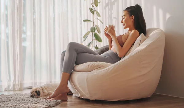 Wellness ή marketing; Τι πραγματικά κάνει η κορτιζόλη στο σώμα και το πρόσωπό σου