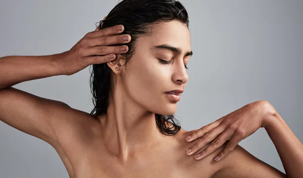 Καφέ κηλίδες, πανάδες, ευρυαγγείες: Πώς θα αντιμετωπίσεις τις δερματικές ατέλειες χωρίς ταλαιπωρία;