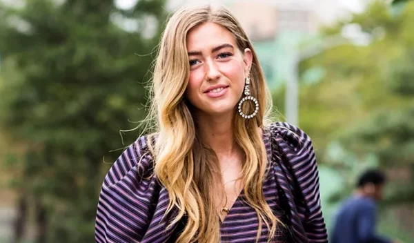 Έχεις σγουρά ή σπαστά μαλλιά; Τα προϊόντα που χρειάζεσαι για να τα αναδείξεις