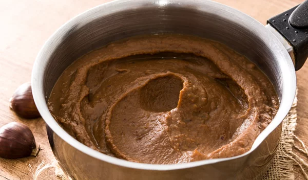 Νηστίσιμη και σοκολατένια: Κρέμα κάστανου που φτιάχνεται σε 10 λεπτά