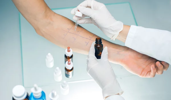 ΙΑΣΩ Γενική Κλινική: Εκμεταλλεύσου τις προνομιακές τιμές και εκπτώσεις για αλλεργιολόγο και διαγνωστικά τεστ