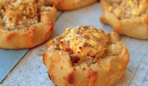 Πάσχα: Παραδοσιακά γλυκά από την Τήνο