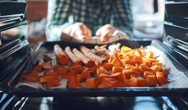 Μαγειρεμένα ή ωμά: Πότε τα λαχανικά λειτουργούν προστατευτικά για την καρδιά;