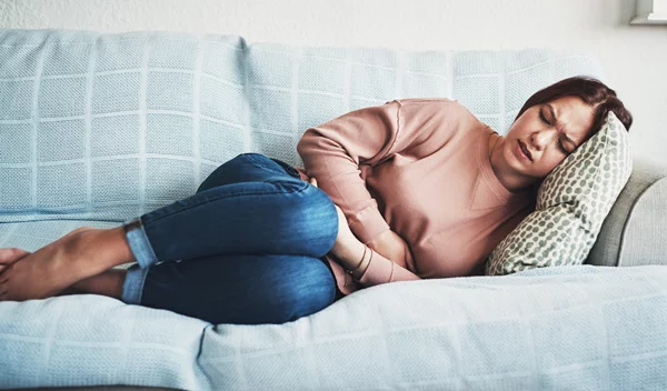 8 τροφές που θα σε βοηθήσουν με τους πόνους περιόδου