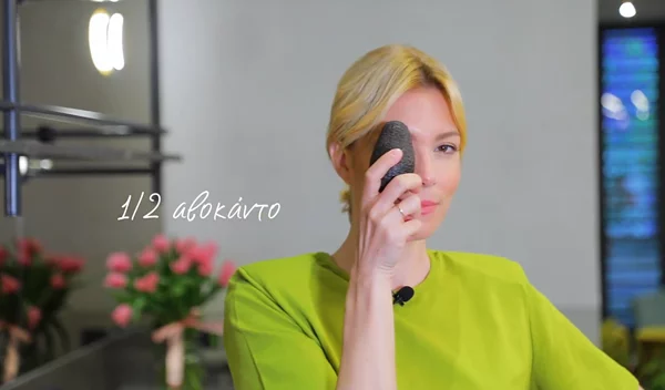 H Βίκυ Καγιά μάς αποκαλύπτει το αγαπημένο της smoothie με matcha και αβοκάντο