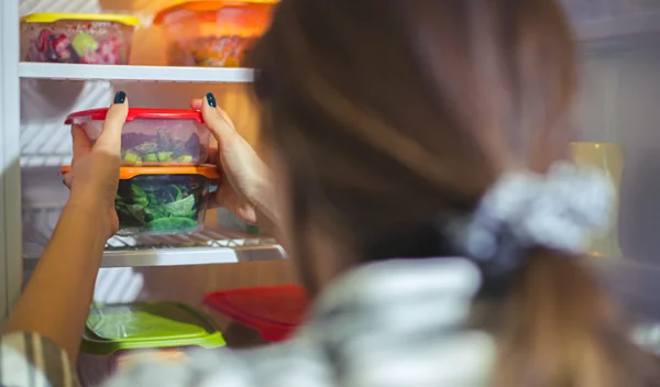 Γιατί να κάνεις προετοιμασία γευμάτων και 3 βήματα για να το πετύχεις