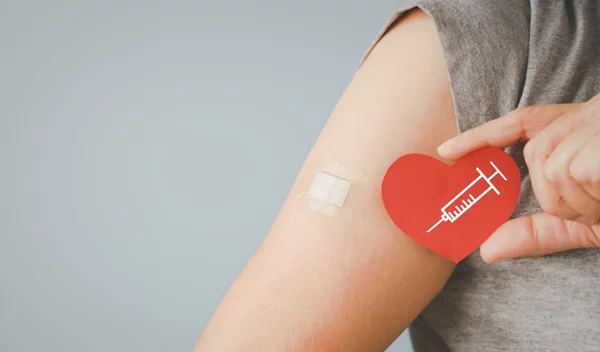 Μπορεί το εμβόλιο της γρίπης να προστατεύει (και) από εγκεφαλικό;