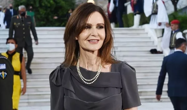 Κάτια Δανδουλάκη: Η συνήθεια που έχει από τα 15 της "ευθύνεται" για την όμορφη επιδερμίδα της σήμερα