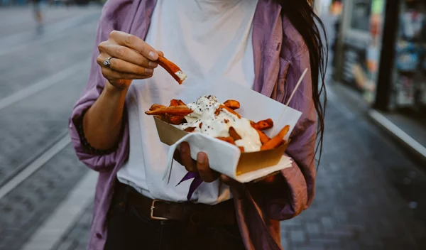 3 περιπτώσεις που πρέπει να αποφύγεις τη διαλειμματική νηστεία (οπωσδήποτε)