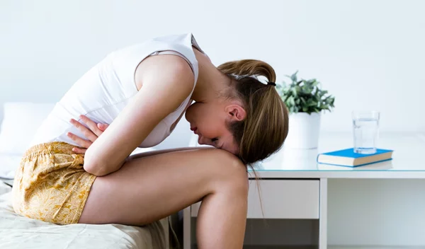 Οι πόνοι περιόδου έγιναν πολύ έντονοι, έχω κάτι; Να τι πρέπει να ελεγχθεί